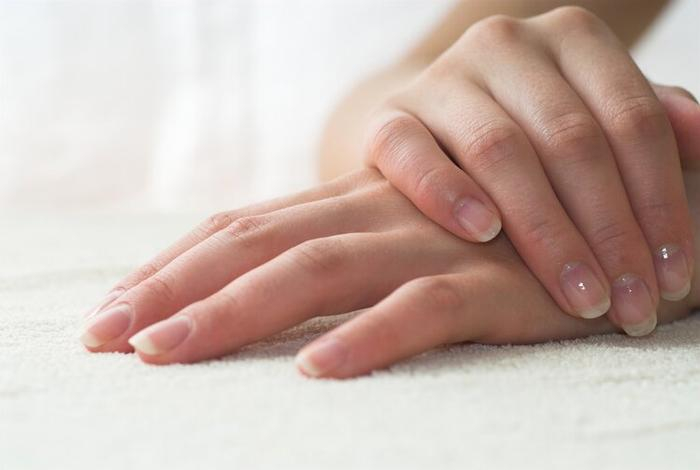 Nhìn vào mu bàn tay có thể biết được tuổi thọ của một người: Những người sống lâu thường có các biểu hiện này trên bàn tay- Ảnh 3.