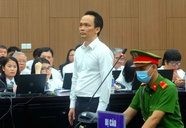 Khắc phục gần 2.500 tỷ, vì sao ông Trịnh Văn Quyết nộp thừa 10 tỷ đồng?- Ảnh 2. Khắc phục gần 2.500 tỷ, vì sao ông Trịnh Văn Quyết nộp thừa 10 tỷ đồng?- Ảnh 2.