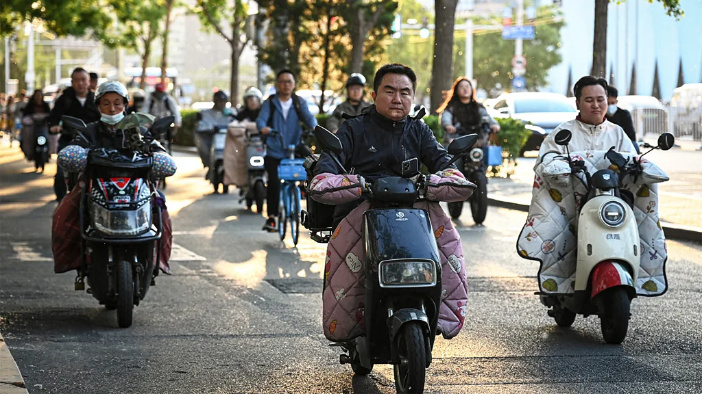 Thế giới còn chưa đuổi kịp, Trung Quốc đã sang trang mới: Ô tô điện lỗi thời rồi, giờ phải chạy "lừa điện"- Ảnh 2. Thế giới còn chưa đuổi kịp, Trung Quốc đã sang trang mới: Ô tô điện lỗi thời rồi, giờ phải chạy "lừa điện"- Ảnh 2.