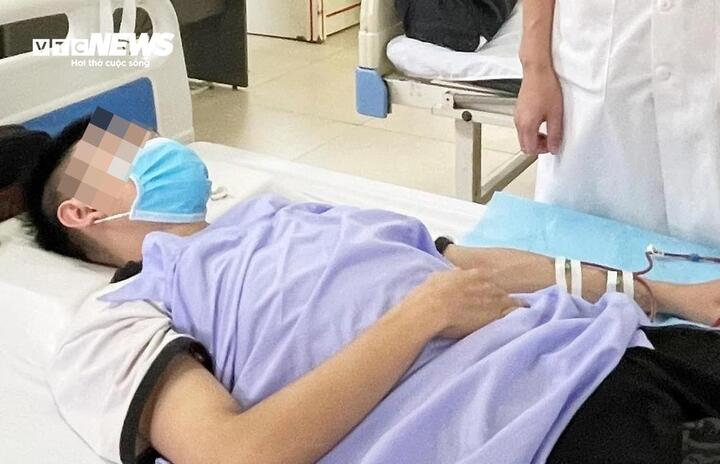 Tuổi 22 phải chạy thận mỗi tuần- Ảnh 1. Tuổi 22 phải chạy thận mỗi tuần- Ảnh 1.