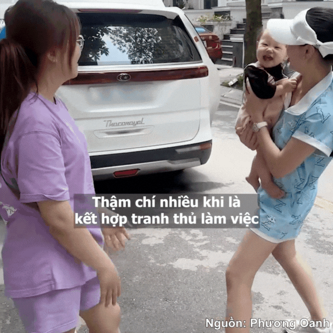 Vợ chồng Phương Oanh và Shark Bình chăm con sinh đôi cực khéo: Mới 1 tuổi đã cho học bơi, cuối tuần đều "full lịch" bên con- Ảnh 3. Vợ chồng Phương Oanh và Shark Bình chăm con sinh đôi cực khéo: Mới 1 tuổi đã cho học bơi, cuối tuần đều "full lịch" bên con- Ảnh 3.