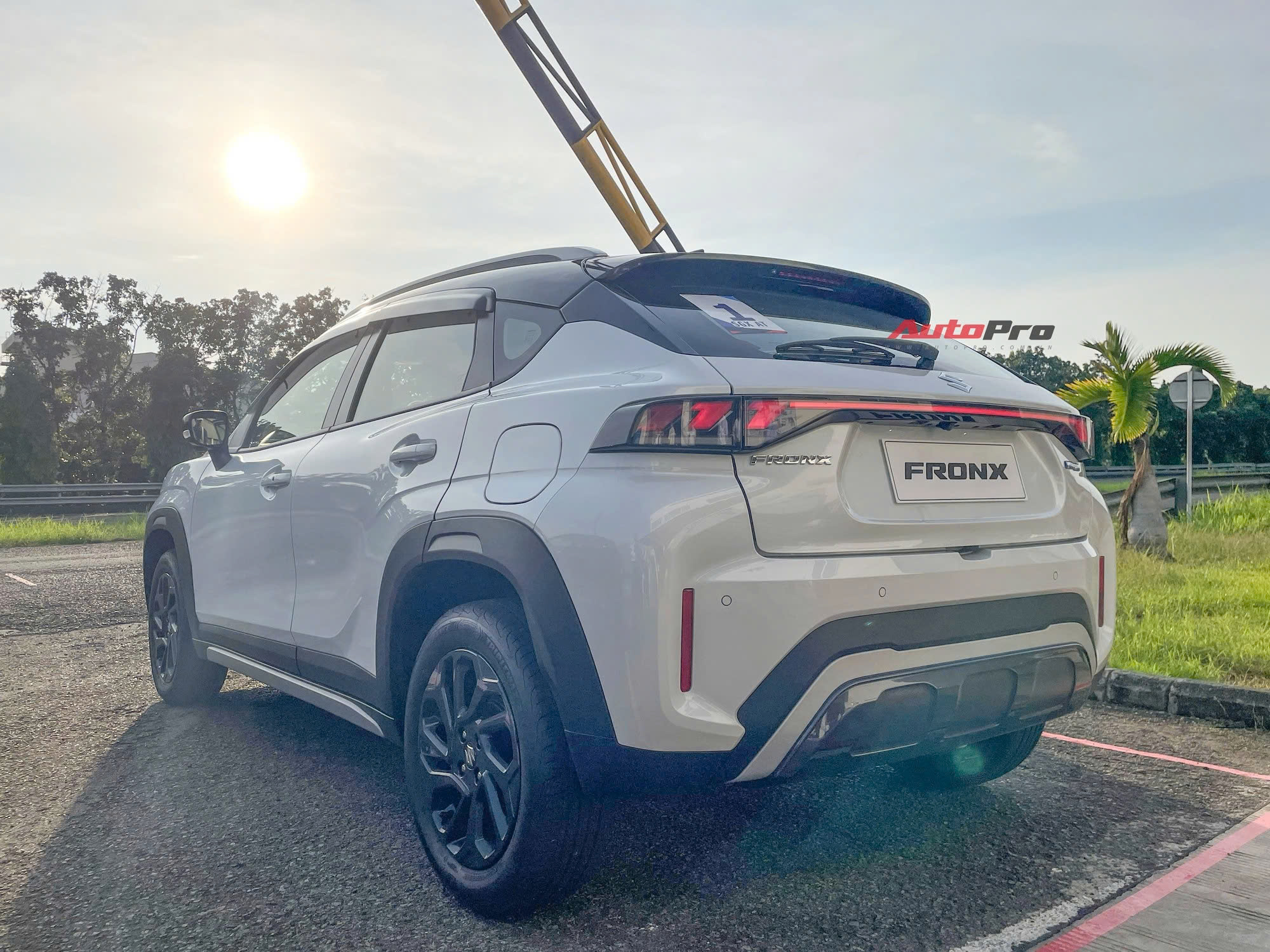 Người Việt hiếm hoi cầm lái Suzuki Fronx: ‘Lái hay, chất tốt nhưng cần điều này mới bán chạy’- Ảnh 9. Người Việt hiếm hoi cầm lái Suzuki Fronx: ‘Lái hay, chất tốt nhưng cần điều này mới bán chạy’- Ảnh 9.