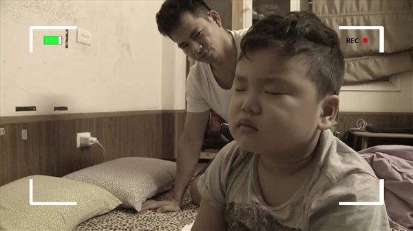 “Cây hài nhí” quốc dân Bi Béo cao lớn bất ngờ sau 10 năm, ca hát đóng kịch vẫn không hot bằng meme khai giảng!- Ảnh 1. “Cây hài nhí” quốc dân Bi Béo cao lớn bất ngờ sau 10 năm, ca hát đóng kịch vẫn không hot bằng meme khai giảng!- Ảnh 1.