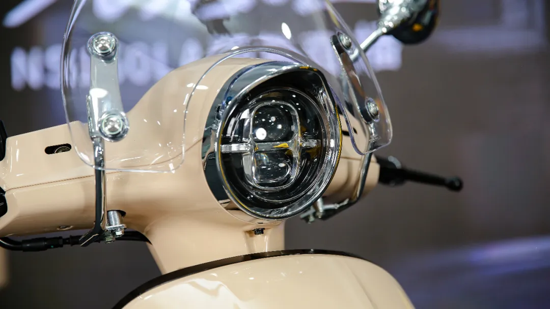 Cực phẩm xe ga giá rẻ của Honda mở bán: Trang bị ngang SH, camera hành trình - chốt hơn 20.000 đơn trong 1 giờ- Ảnh 4. Cực phẩm xe ga giá rẻ của Honda mở bán: Trang bị ngang SH, camera hành trình - chốt hơn 20.000 đơn trong 1 giờ- Ảnh 4.