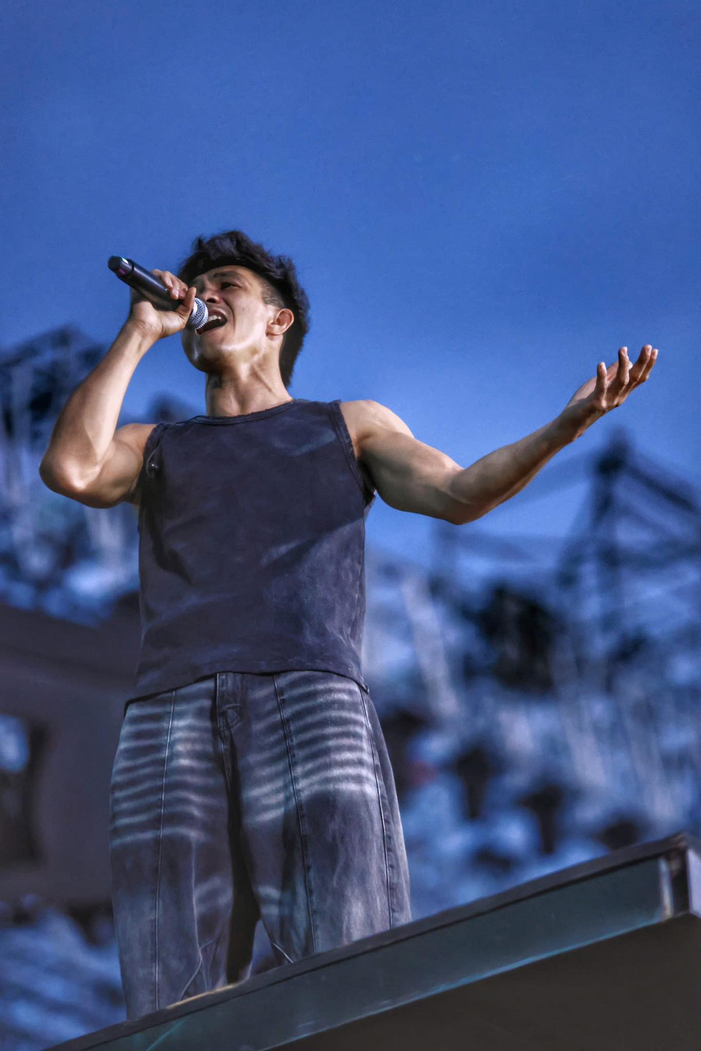 Phía Nguyễn Trần Duy Nhất lên tiếng về thông tin FC scam vé concert Chông Gai lên đến hàng trăm triệu đồng- Ảnh 8. Phía Nguyễn Trần Duy Nhất lên tiếng về thông tin FC scam vé concert Chông Gai lên đến hàng trăm triệu đồng- Ảnh 8.