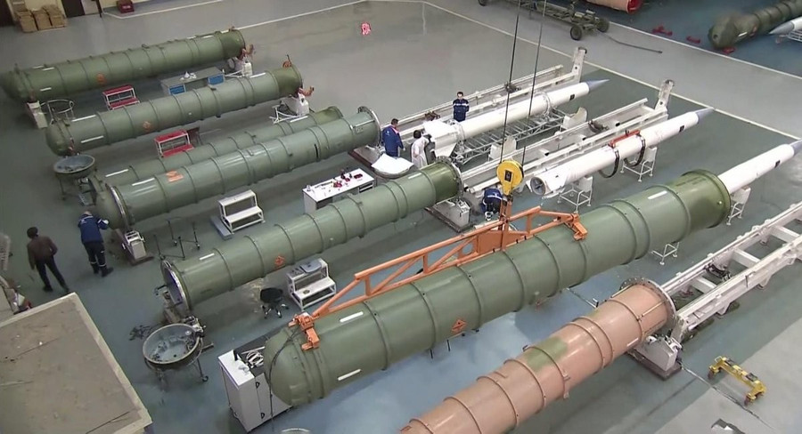 Moscow đủ tiền ít nhất 3 năm với các lệnh trừng phạt hiện tại- Ảnh 2. Moscow đủ tiền ít nhất 3 năm với các lệnh trừng phạt hiện tại- Ảnh 2.