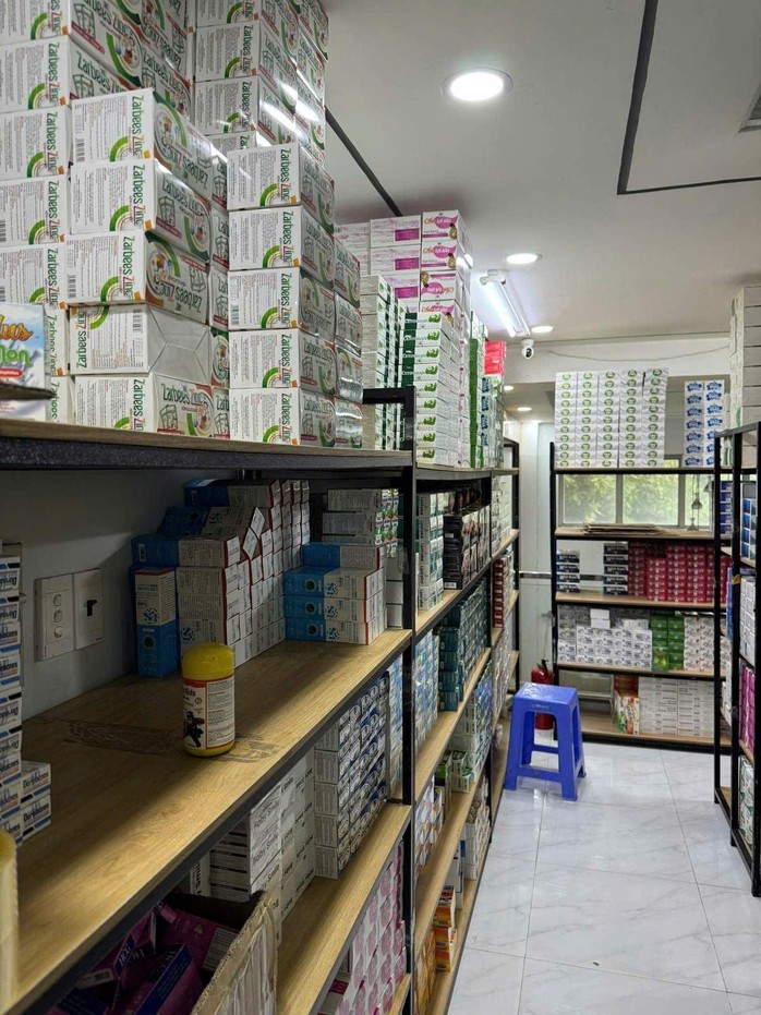 Hoạt động bí hiểm của công ty đứng sau vụ đổ thực phẩm chức năng ở Bình Chánh- Ảnh 1. Hoạt động bí hiểm của công ty đứng sau vụ đổ thực phẩm chức năng ở Bình Chánh- Ảnh 1.
