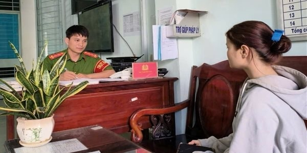 Chuyển khoản nhầm nhưng người nhận không chịu trả tiền, thủ tục làm đơn khiếu nại tới Công an thế nào?- Ảnh 1. Chuyển khoản nhầm nhưng người nhận không chịu trả tiền, thủ tục làm đơn khiếu nại tới Công an thế nào?- Ảnh 1.