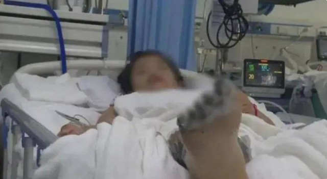 Có nên để điện thoại cách xa 1,5 mét khi ngủ? Không phải vì bức xạ mà vì...- Ảnh 1. Có nên để điện thoại cách xa 1,5 mét khi ngủ? Không phải vì bức xạ mà vì...- Ảnh 1.