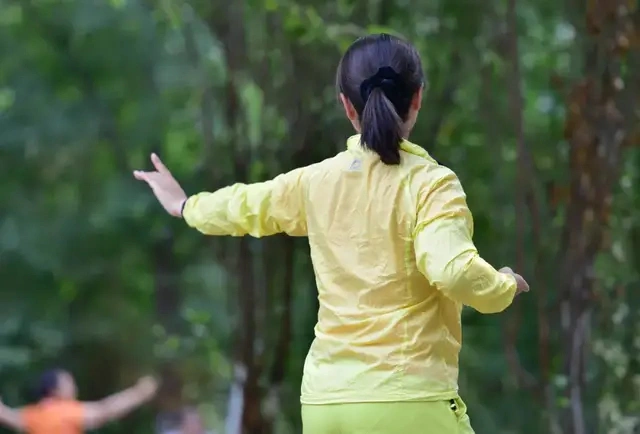 5 đặc điểm ngoại hình "xấu xí" thực chất là cách cơ thể âm thầm bảo vệ bạn, dễ sống lâu khỏe mạnh- Ảnh 2. 5 đặc điểm ngoại hình "xấu xí" thực chất là cách cơ thể âm thầm bảo vệ bạn, dễ sống lâu khỏe mạnh- Ảnh 2.