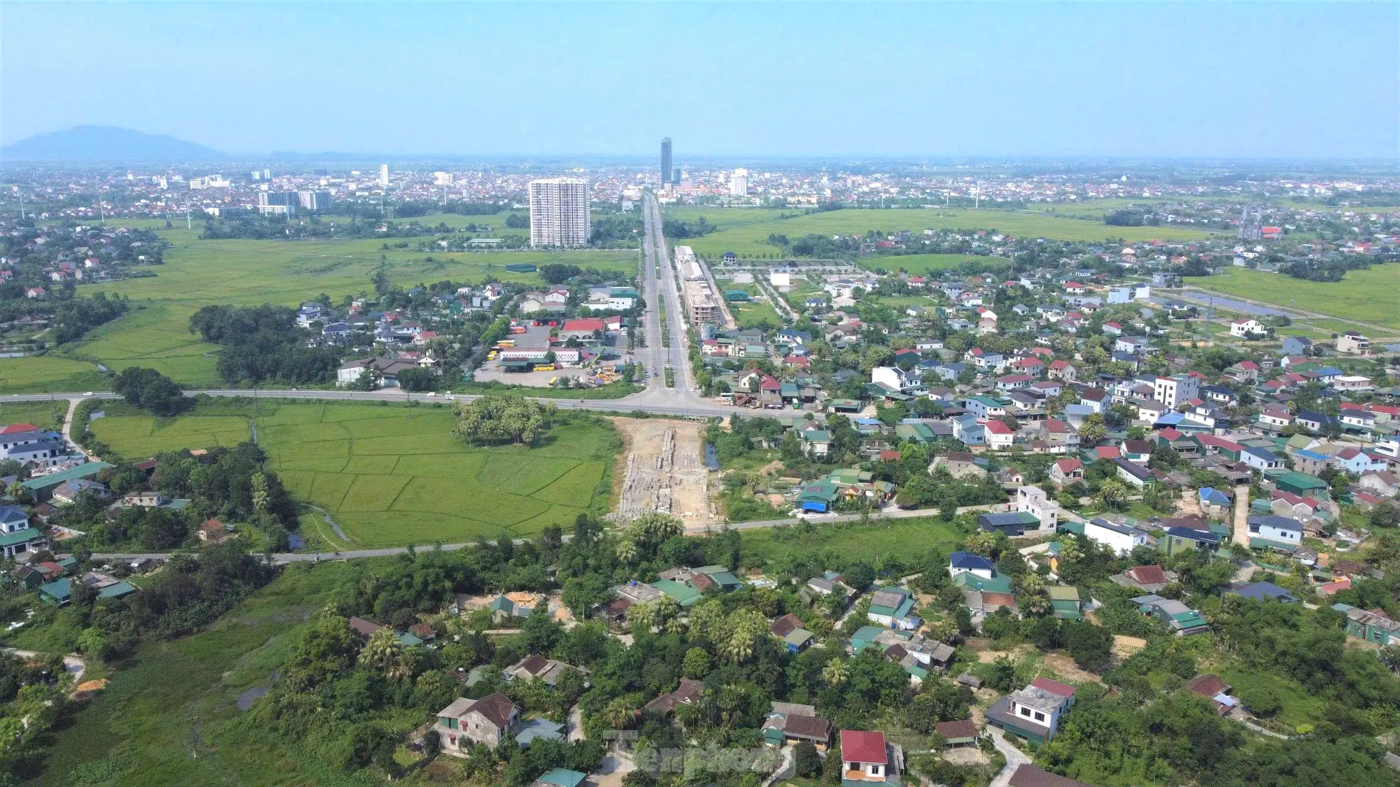 Hiện trạng hai tuyến đường kết nối thành phố Hà Tĩnh với cao tốc Bắc Nam- Ảnh 9. Hiện trạng hai tuyến đường kết nối thành phố Hà Tĩnh với cao tốc Bắc Nam- Ảnh 9.