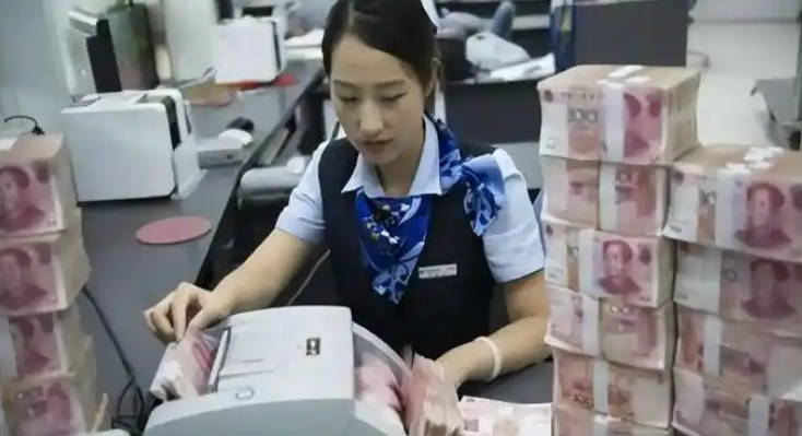 Nhận được 28,9 tỷ đồng tiền chuyển khoản nhầm, người đàn ông tiêu hết 28,8 tỷ rồi bị khởi kiện, toà án tuyên bố: “Ngân hàng cũng phải bồi thường cho người gửi”- Ảnh 1.