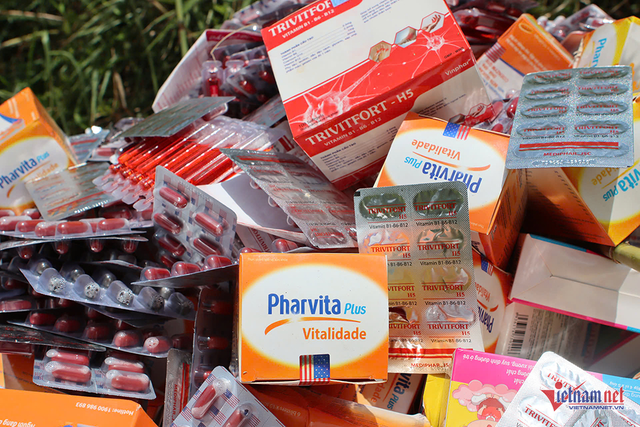 Danh sách các loại thực phẩm chức năng giả bị vứt bỏ tại TPHCM: Mua từ một “tập đoàn” quy mô mới bị triệt phá tại Hà Nội- Ảnh 2.