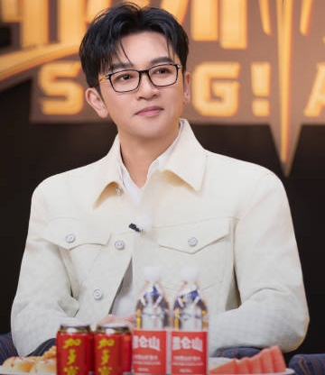Phương Mỹ Chi có đang bị Tô Hữu Bằng và Trương Lương Dĩnh chèn ép ở show Trung Quốc?- Ảnh 7. Phương Mỹ Chi có đang bị Tô Hữu Bằng và Trương Lương Dĩnh chèn ép ở show Trung Quốc?- Ảnh 7.