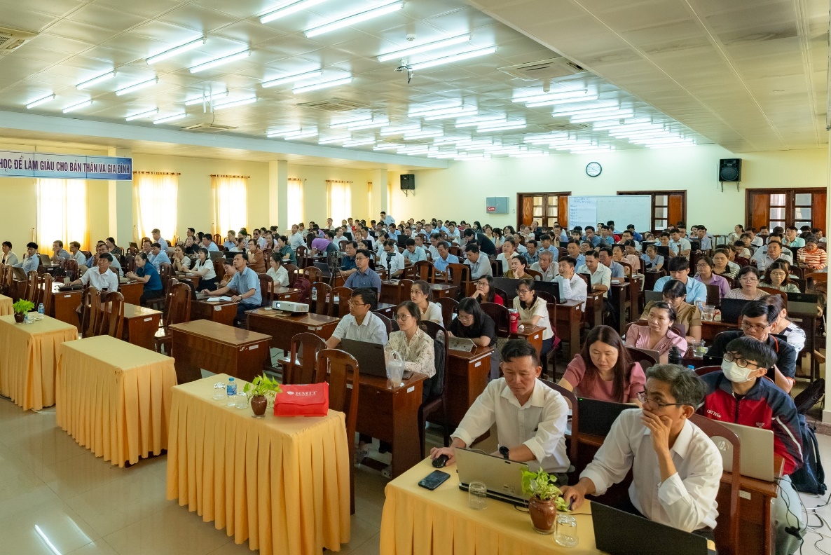 Thực tiễn ứng dụng ai trong Giáo dục tại Việt Nam: Cơ hội, thách thức và hành trình đổi mới- Ảnh 1. Thực tiễn ứng dụng ai trong Giáo dục tại Việt Nam: Cơ hội, thách thức và hành trình đổi mới- Ảnh 1.