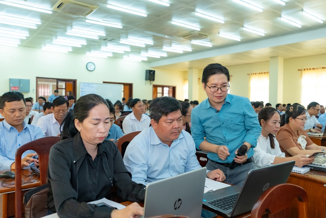 Thực tiễn ứng dụng ai trong Giáo dục tại Việt Nam: Cơ hội, thách thức và hành trình đổi mới- Ảnh 3. Thực tiễn ứng dụng ai trong Giáo dục tại Việt Nam: Cơ hội, thách thức và hành trình đổi mới- Ảnh 3.