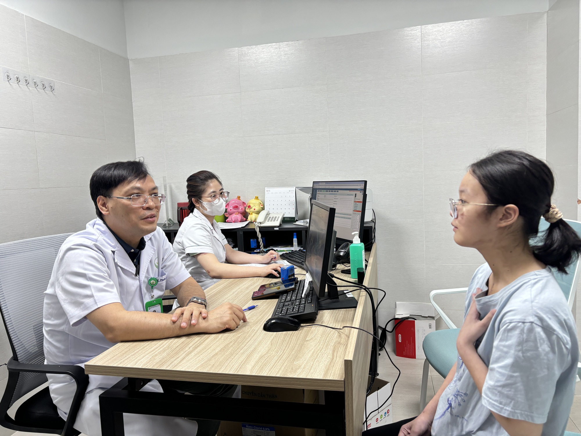 Kỳ tích: Bác sĩ Bệnh viện Việt Đức cứu sống ca bệnh có tỷ lệ gặp chưa đến 1%, khả năng tử vong vô cùng cao- Ảnh 1. Kỳ tích: Bác sĩ Bệnh viện Việt Đức cứu sống ca bệnh có tỷ lệ gặp chưa đến 1%, khả năng tử vong vô cùng cao- Ảnh 1.
