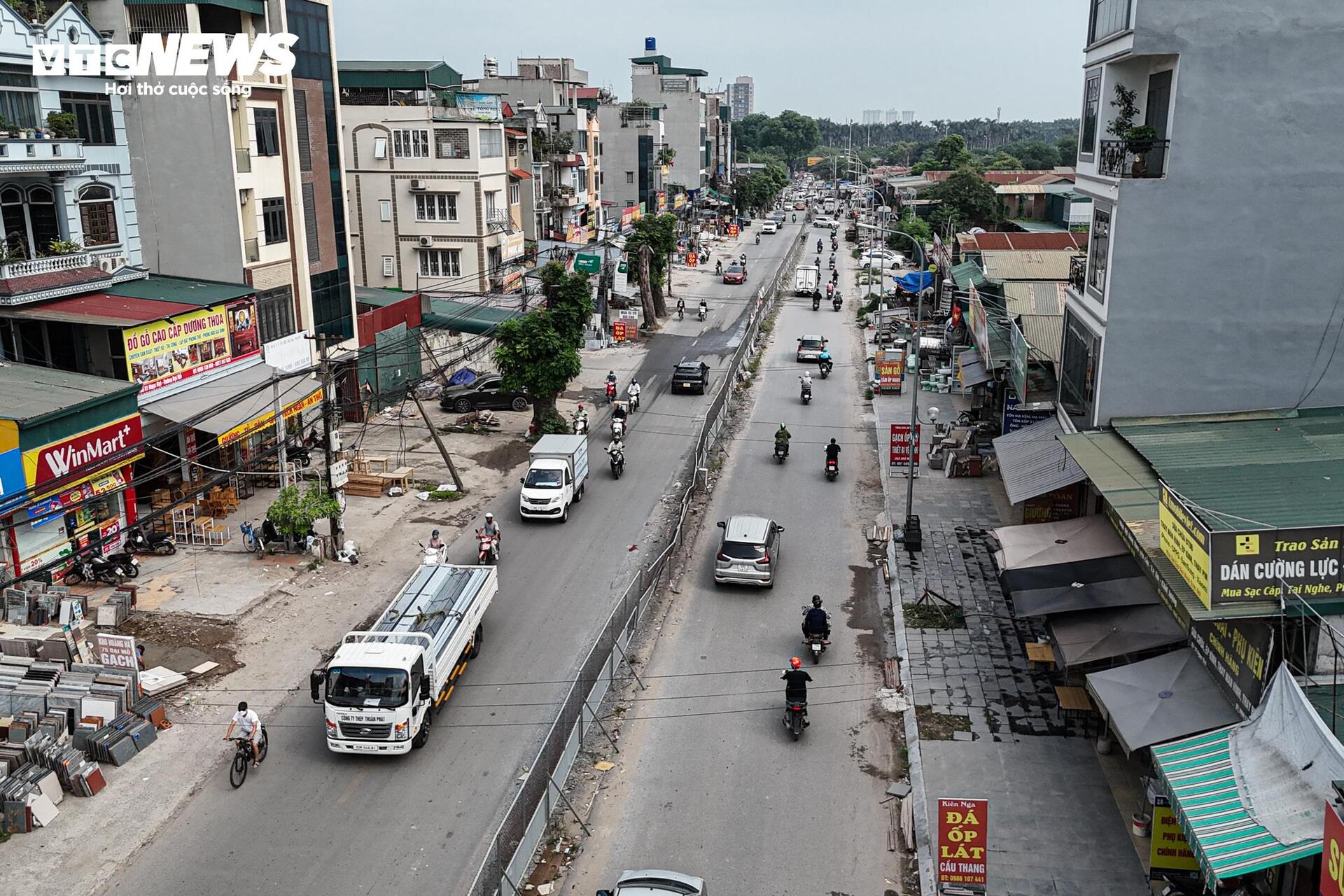 Đường hơn 2km ở Hà Nội làm gần một thập kỷ chưa xong- Ảnh 2. Đường hơn 2km ở Hà Nội làm gần một thập kỷ chưa xong- Ảnh 2.