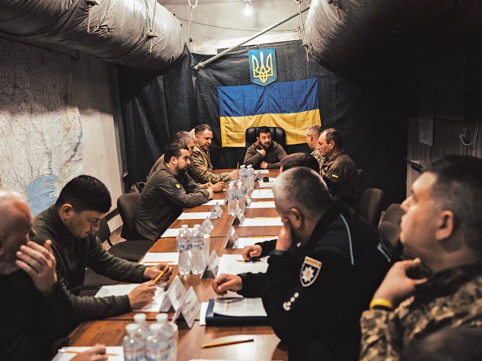 Mail: Nga nã vũ khí lần đầu tiên lộ diện vào Kiev, nghi trúng bunker Tổng thống - Ukraine thêm tin xấu- Ảnh 2. Mail: Nga nã vũ khí lần đầu tiên lộ diện vào Kiev, nghi trúng bunker Tổng thống - Ukraine thêm tin xấu- Ảnh 2.