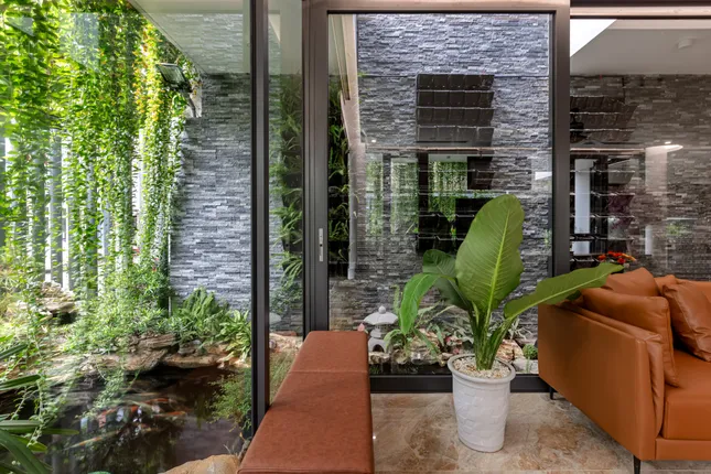 Cách đưa những 'khu vườn' len lỏi khắp nhà phố 3 tầng- Ảnh 9. Cách đưa những 'khu vườn' len lỏi khắp nhà phố 3 tầng- Ảnh 9.