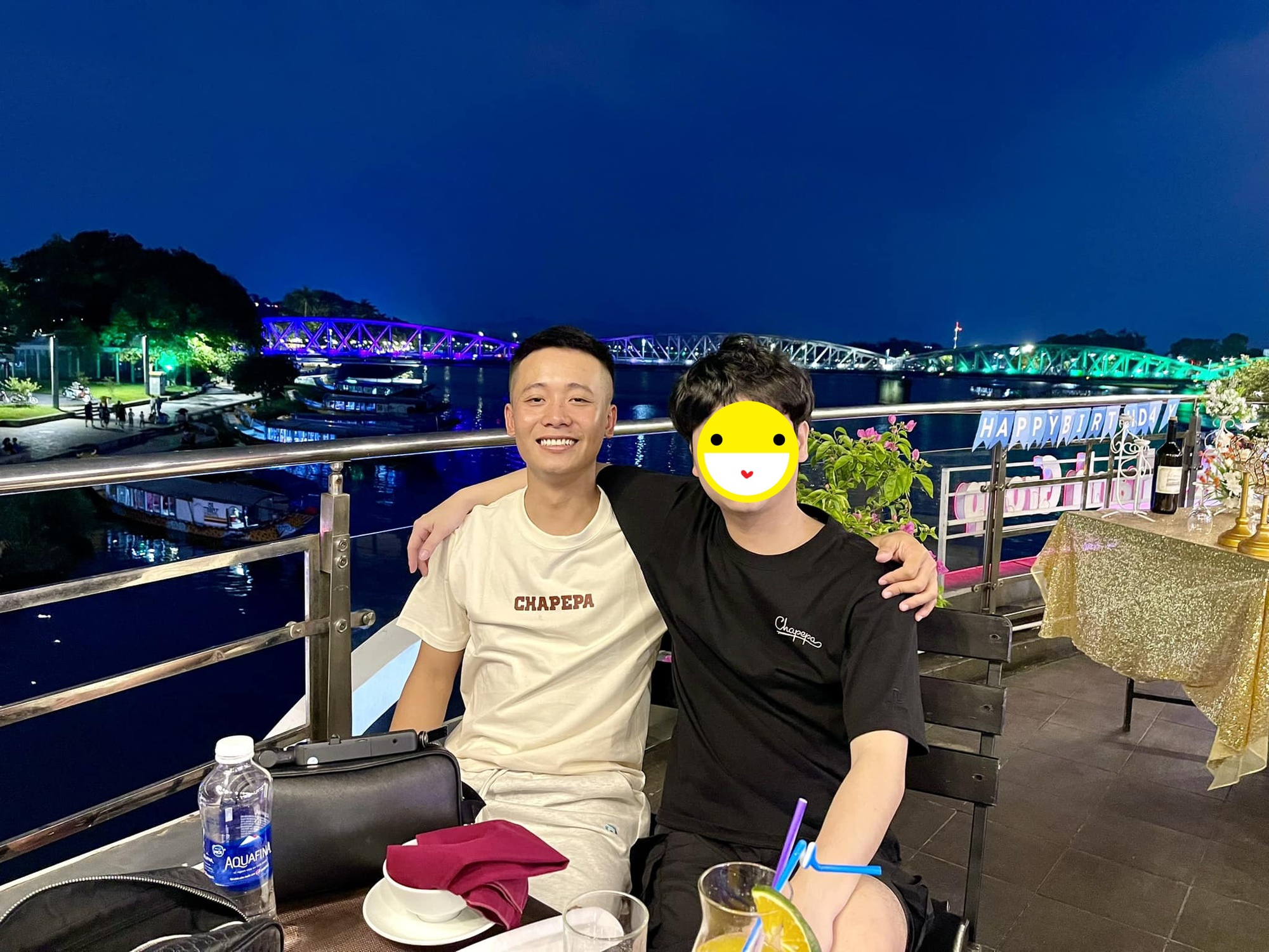 1 thành viên chủ chốt team Quang Linh Vlogs có động thái trở lại sau 3 tháng: Rưng rưng nước mắt- Ảnh 4. 1 thành viên chủ chốt team Quang Linh Vlogs có động thái trở lại sau 3 tháng: Rưng rưng nước mắt- Ảnh 4.