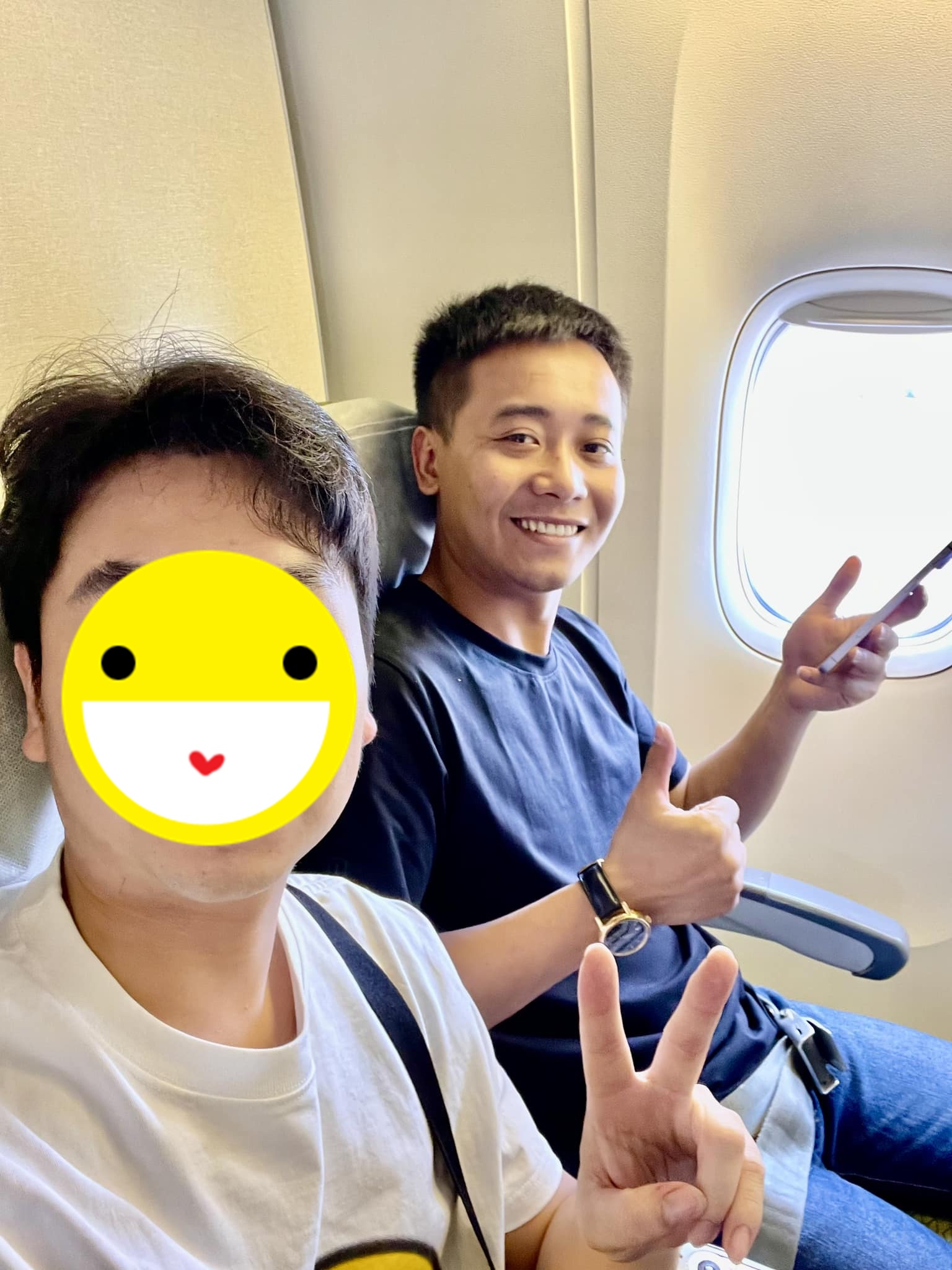 1 thành viên chủ chốt team Quang Linh Vlogs có động thái trở lại sau 3 tháng: Rưng rưng nước mắt- Ảnh 5. 1 thành viên chủ chốt team Quang Linh Vlogs có động thái trở lại sau 3 tháng: Rưng rưng nước mắt- Ảnh 5.