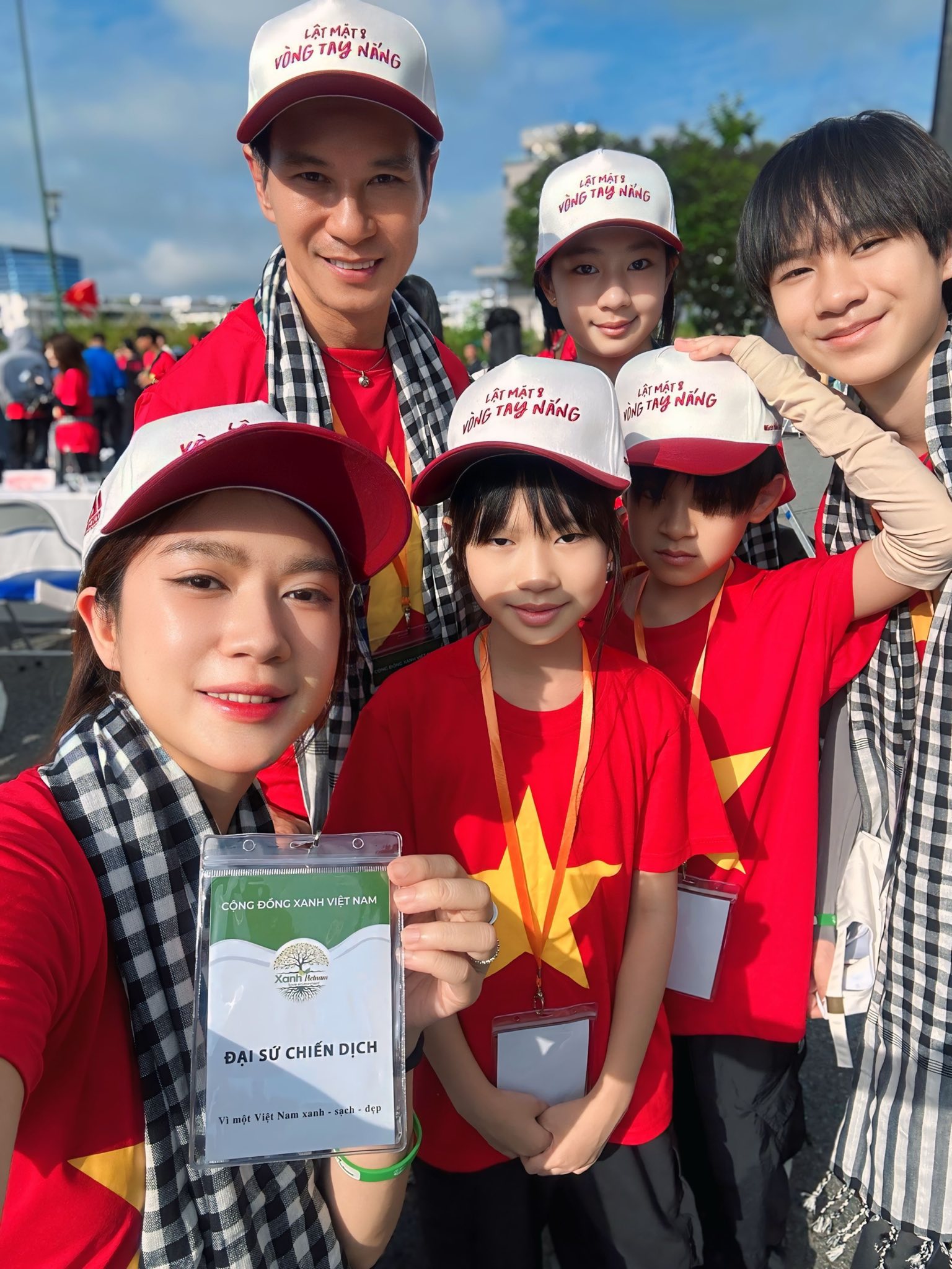 Nghỉ hè chuẩn rich kid: Con sao Việt ở biệt thự, bay hạng sang, vừa chơi vừa học đủ mọi kỹ năng- Ảnh 4. Nghỉ hè chuẩn rich kid: Con sao Việt ở biệt thự, bay hạng sang, vừa chơi vừa học đủ mọi kỹ năng- Ảnh 4.