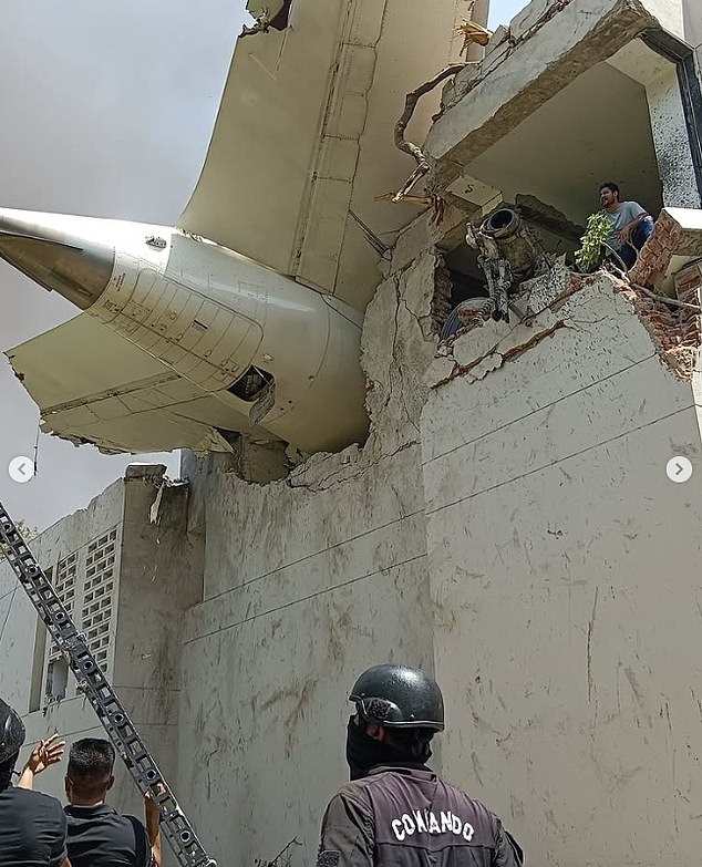 Thêm một kiếp nạn của Boeing: Từ "gã khổng lồ bầu trời" đến những thảm kịch đau thương- Ảnh 2.