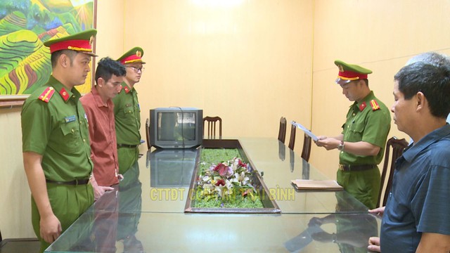 Bắt 'bà trùm khô gà' Nguyễn Thị Mai- Ảnh 2. Bắt 'bà trùm khô gà' Nguyễn Thị Mai- Ảnh 2.