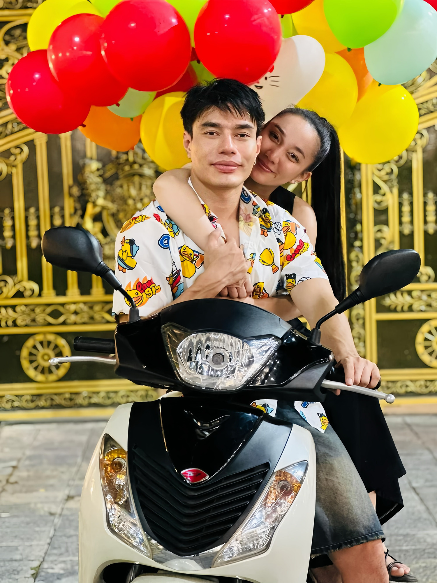 Nam diễn viên Việt sở hữu biệt thự, sân vườn rộng như công viên, đang lên kế hoạch sinh con thứ 4- Ảnh 7. Nam diễn viên Việt sở hữu biệt thự, sân vườn rộng như công viên, đang lên kế hoạch sinh con thứ 4- Ảnh 7.