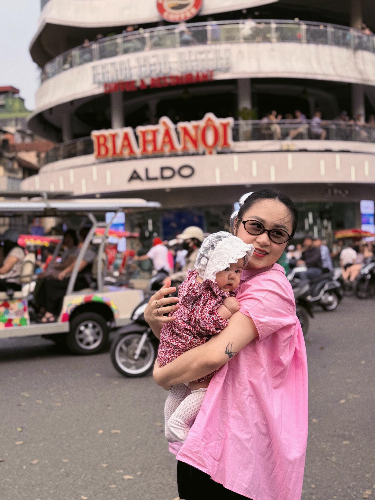 Con gái diva Thanh Lam chính thức gia nhập hội hot mom Việt, không ngờ mới sinh được 6 tháng mà nhan sắc cả mẹ và bé đều rực rỡ đến thế này!- Ảnh 5. Con gái diva Thanh Lam chính thức gia nhập hội hot mom Việt, không ngờ mới sinh được 6 tháng mà nhan sắc cả mẹ và bé đều rực rỡ đến thế này!- Ảnh 5.