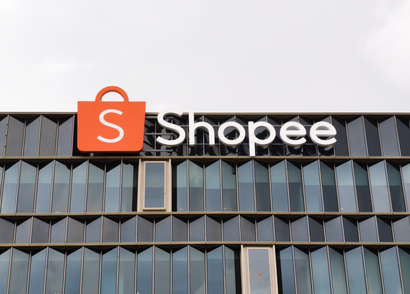 Shopee lên tiếng về việc thu phí hạ tầng 3.000 đồng trên mỗi đơn hàng bán ra- Ảnh 1. Shopee lên tiếng về việc thu phí hạ tầng 3.000 đồng trên mỗi đơn hàng bán ra- Ảnh 1.