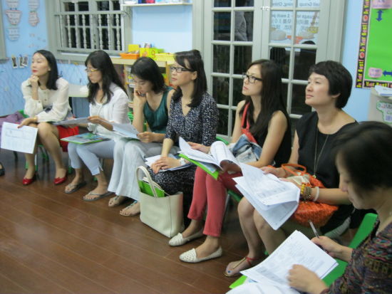 Giáo viên đứng lớp 40 năm nói thẳng: Không tâm linh nhưng nhìn dáng ngồi của cha mẹ khi đi họp phụ huynh, biết ngay con họ giàu sang hay lận đận- Ảnh 2. Giáo viên đứng lớp 40 năm nói thẳng: Không tâm linh nhưng nhìn dáng ngồi của cha mẹ khi đi họp phụ huynh, biết ngay con họ giàu sang hay lận đận- Ảnh 2.