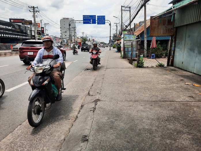 Phạt nặng hơn, vì sao vi phạm giao thông vẫn tràn lan?- Ảnh 3. Phạt nặng hơn, vì sao vi phạm giao thông vẫn tràn lan?- Ảnh 3.