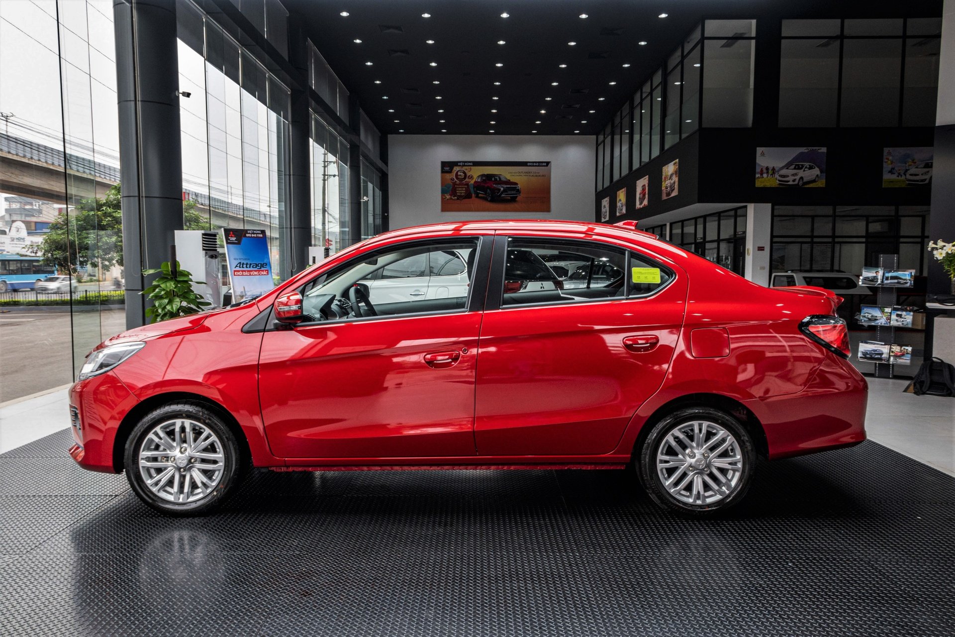 Mẫu sedan hạng B giảm sốc còn 342 triệu đồng, rẻ hơn Hyundai Grand i10 và Kia Morning- Ảnh 2. Mẫu sedan hạng B giảm sốc còn 342 triệu đồng, rẻ hơn Hyundai Grand i10 và Kia Morning- Ảnh 2.