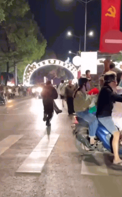 Anh Tài gặp kiếp nạn ngay trước thềm concert Chông Gai, chạy "hùng hục" để kịp giờ show- Ảnh 3.