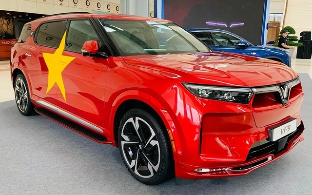Tỷ phú Phạm Nhật Vượng lần đầu mở cuộc thi cực chất: Tổng giải thưởng hơn 672 triệu đồng, tặng cả VinFast VF 3- Ảnh 1. Tỷ phú Phạm Nhật Vượng lần đầu mở cuộc thi cực chất: Tổng giải thưởng hơn 672 triệu đồng, tặng cả VinFast VF 3- Ảnh 1.