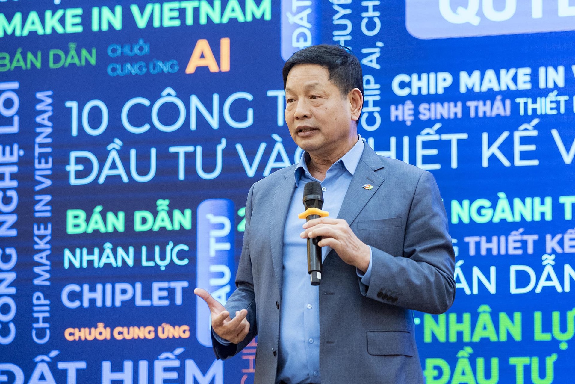 Ông Trương Gia Bình: Làm bán dẫn đòi hỏi con người phải có khát vọng đổi đời- Ảnh 1. Ông Trương Gia Bình: Làm bán dẫn đòi hỏi con người phải có khát vọng đổi đời- Ảnh 1.