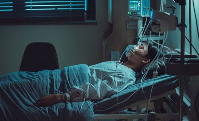 Tiếc rẻ 2 món ăn thừa, chàng trai tuổi 20 trả giá bằng 10 ngày nguy kịch trong bệnh viện- Ảnh 1. Tiếc rẻ 2 món ăn thừa, chàng trai tuổi 20 trả giá bằng 10 ngày nguy kịch trong bệnh viện- Ảnh 1.