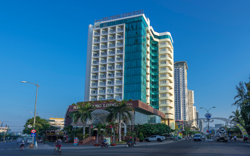 Những ông bố "đỉnh nóc kịch trần" gây dựng nên nền tảng "khủng" từ hai bàn tay trắng, tạo ra cả một thế hệ kế thừa tài năng khiến người ta ngưỡng mộ- Ảnh 6. Những ông bố "đỉnh nóc kịch trần" gây dựng nên nền tảng "khủng" từ hai bàn tay trắng, tạo ra cả một thế hệ kế thừa tài năng khiến người ta ngưỡng mộ- Ảnh 6.