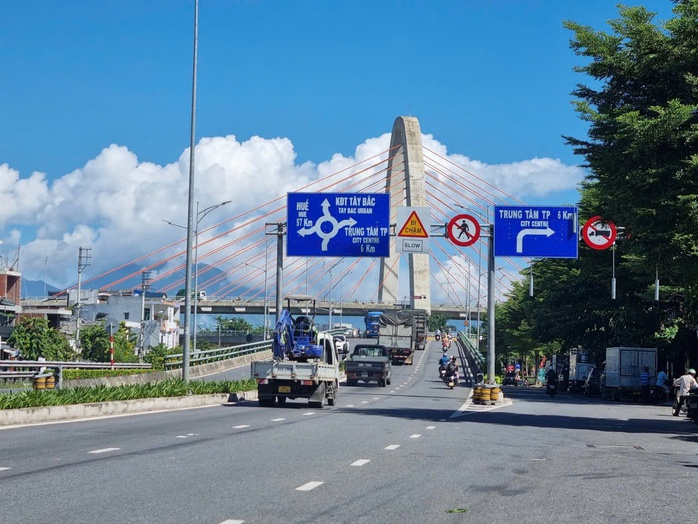 Đà Nẵng: Doanh nghiệp "cầu cứu" vì xây xong cầu vượt 2.000 tỉ, 10 năm chưa được thanh toán- Ảnh 2. Đà Nẵng: Doanh nghiệp "cầu cứu" vì xây xong cầu vượt 2.000 tỉ, 10 năm chưa được thanh toán- Ảnh 2.