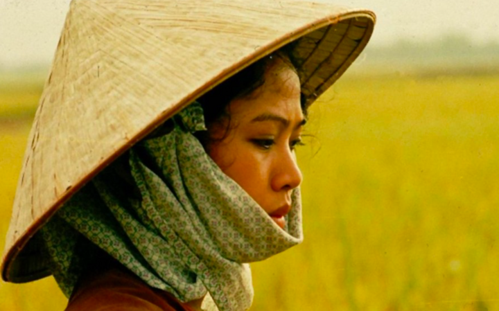 Nữ NSND đổi đời nhờ vai diễn 'vừa già vừa xấu', được tung hô ở Pháp- Ảnh 1. Nữ NSND đổi đời nhờ vai diễn 'vừa già vừa xấu', được tung hô ở Pháp- Ảnh 1.