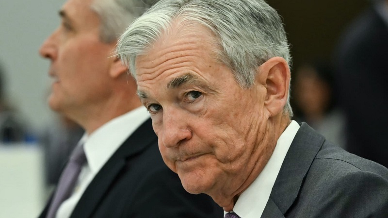 Ông Trump: "Chủ tịch Fed Powell khiến Mỹ mất 600 tỷ USD mỗi năm vì không chịu hạ lãi suất"- Ảnh 1. Ông Trump: "Chủ tịch Fed Powell khiến Mỹ mất 600 tỷ USD mỗi năm vì không chịu hạ lãi suất"- Ảnh 1.