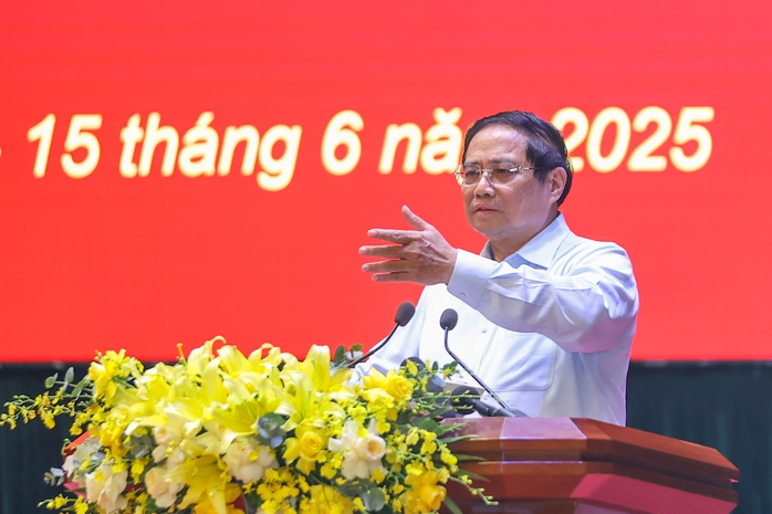 Thủ tướng: 63 hay 34 tỉnh, thành đều là đất nước, quê hương của chúng ta- Ảnh 1. Thủ tướng: 63 hay 34 tỉnh, thành đều là đất nước, quê hương của chúng ta- Ảnh 1.