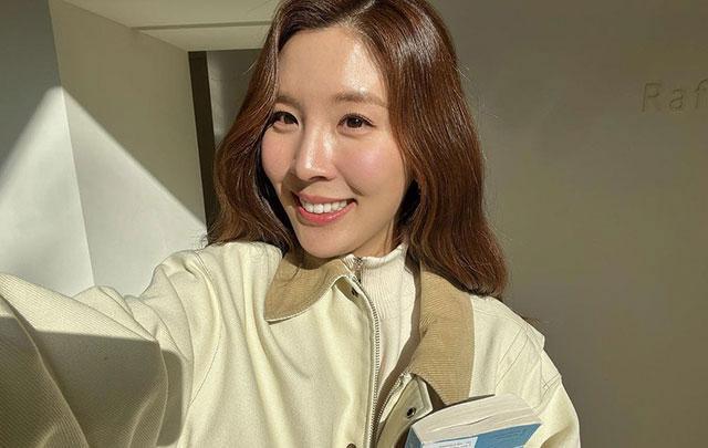 Rich kid bây giờ: Người thừa kế chaebol Hàn Quốc lũ lượt quay vlog, tự phơi bày cuộc sống xa hoa lên mạng- Ảnh 3. Rich kid bây giờ: Người thừa kế chaebol Hàn Quốc lũ lượt quay vlog, tự phơi bày cuộc sống xa hoa lên mạng- Ảnh 3.