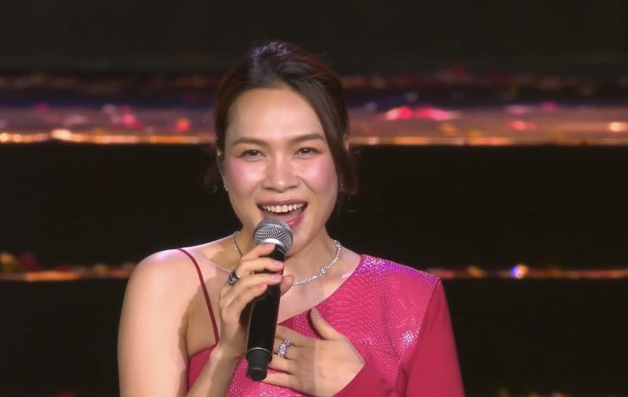 Học trò Mỹ Tâm tiếp lục livestream vạch trần: "Tôi thật sự bị triệt hết mọi thứ, 10 năm qua như sống trong địa ngục"- Ảnh 3. Học trò Mỹ Tâm tiếp lục livestream vạch trần: "Tôi thật sự bị triệt hết mọi thứ, 10 năm qua như sống trong địa ngục"- Ảnh 3.