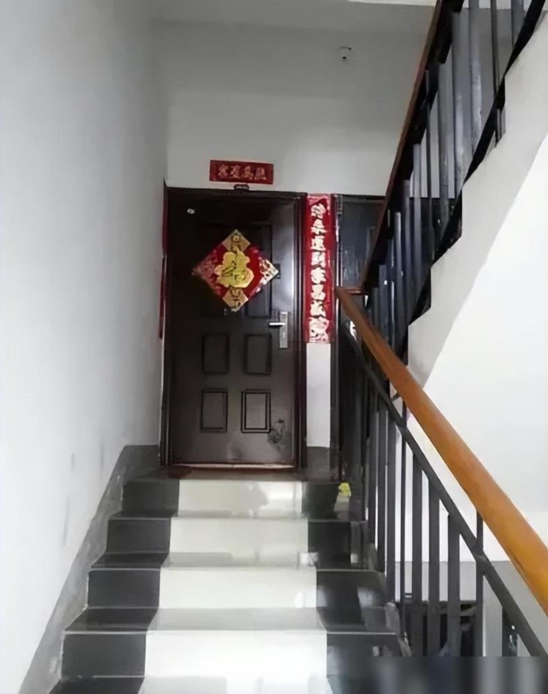 Bó tay khi để cửa ra vào đối diện 5 thứ này: Chặn không còn tí tài lộc nào của gia chủ- Ảnh 3. Bó tay khi để cửa ra vào đối diện 5 thứ này: Chặn không còn tí tài lộc nào của gia chủ- Ảnh 3.