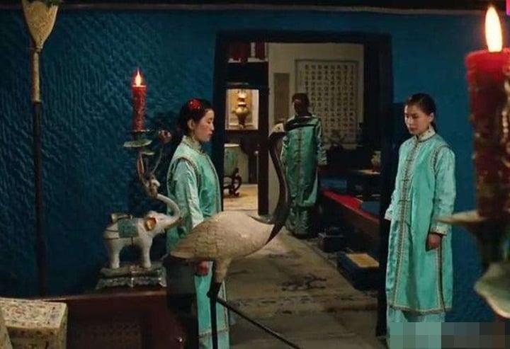 Tại sao cung nữ luôn phải nhịn đói dù sống trong cung điện sang trọng?- Ảnh 1. Tại sao cung nữ luôn phải nhịn đói dù sống trong cung điện sang trọng?- Ảnh 1.