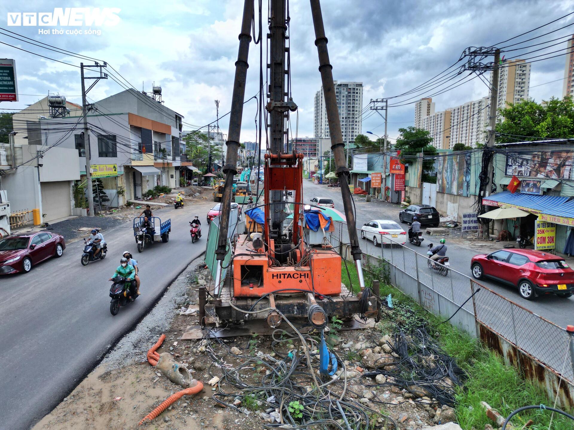 TP.HCM: Hơn 10 năm thi công, đường Lương Định Của chưa hẹn ngày về đích- Ảnh 5. TP.HCM: Hơn 10 năm thi công, đường Lương Định Của chưa hẹn ngày về đích- Ảnh 5.