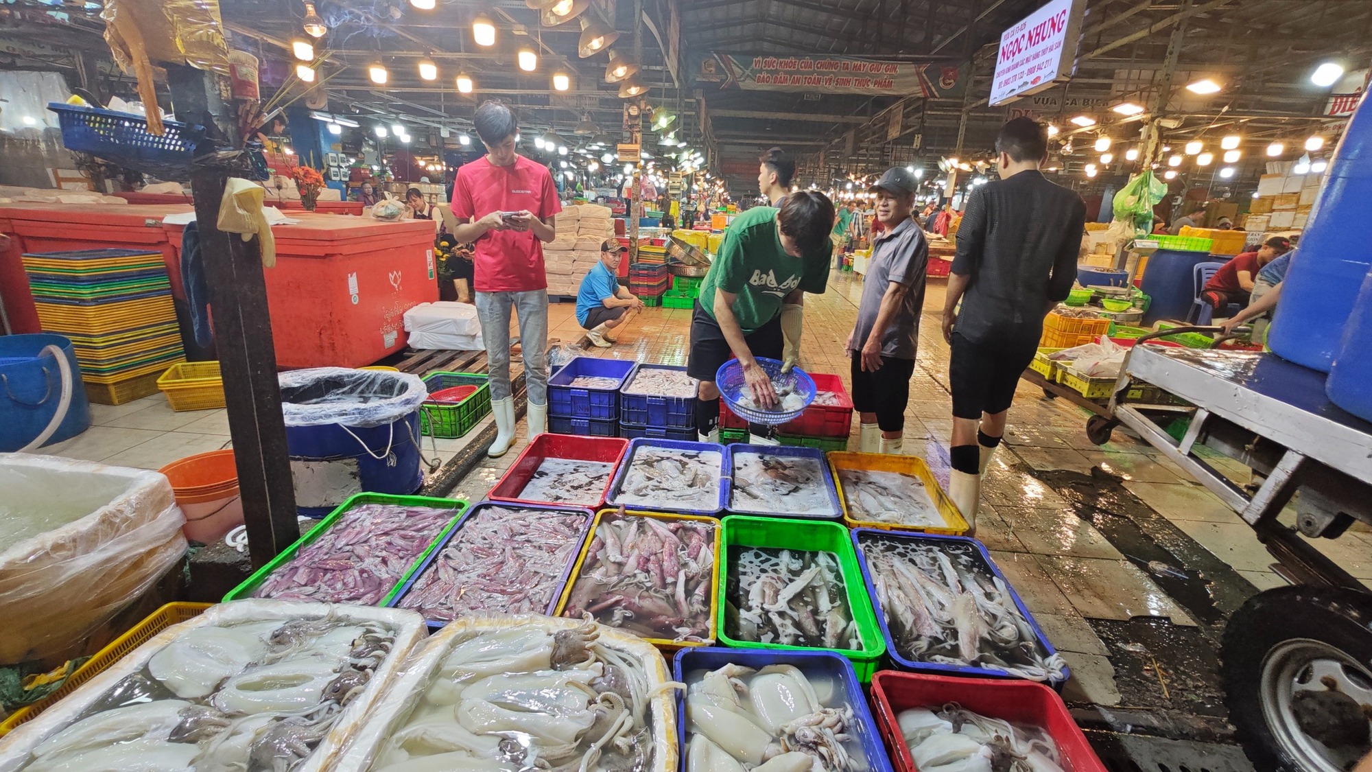 Bộ Tài chính: Có hộ kinh doanh hải sản tươi sống đạt doanh thu gần 560 tỉ đồng- Ảnh 1. Bộ Tài chính: Có hộ kinh doanh hải sản tươi sống đạt doanh thu gần 560 tỉ đồng- Ảnh 1.